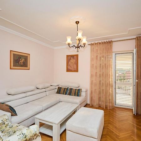 Apartment Ammor With Free Parking 두브로브니크 외부 사진