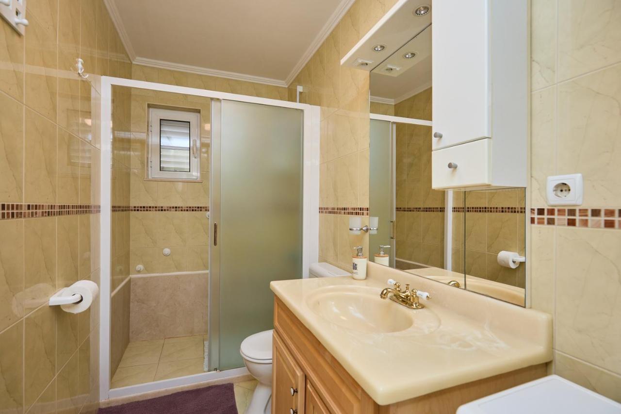 Apartment Ammor With Free Parking 두브로브니크 외부 사진