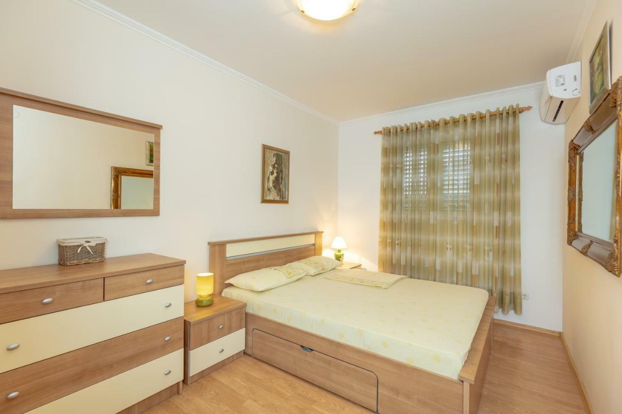 Apartment Ammor With Free Parking 두브로브니크 외부 사진